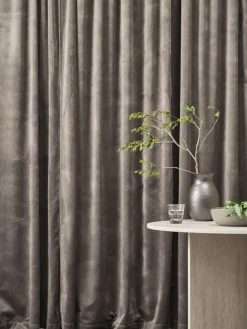 Best AUSTRACortina AUSTRA 1x140x300 terciopelo marrón Cortinas Gruesas