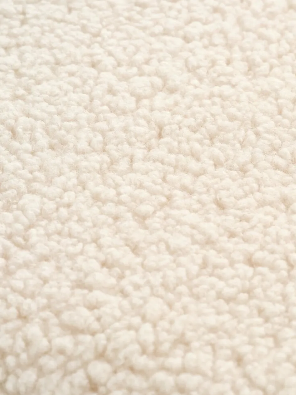 Hot HUNDESTEDReposapiés HUNDESTED felpa blanco crudo/color roble Sillones
