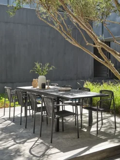 Sale KRISTIANSTADSilla apilable KRISTIANSTAD verde oscuro Sillas De Jardín