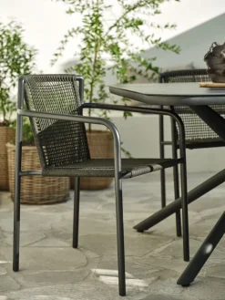 Sale KRISTIANSTADSilla apilable KRISTIANSTAD verde oscuro Sillas De Jardín
