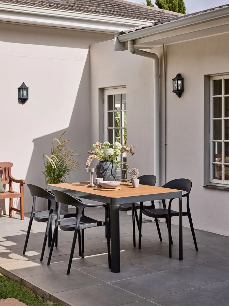 Outlet NANNESTADSilla apilable NANNESTAD gris oscuro Sillas De Jardín
