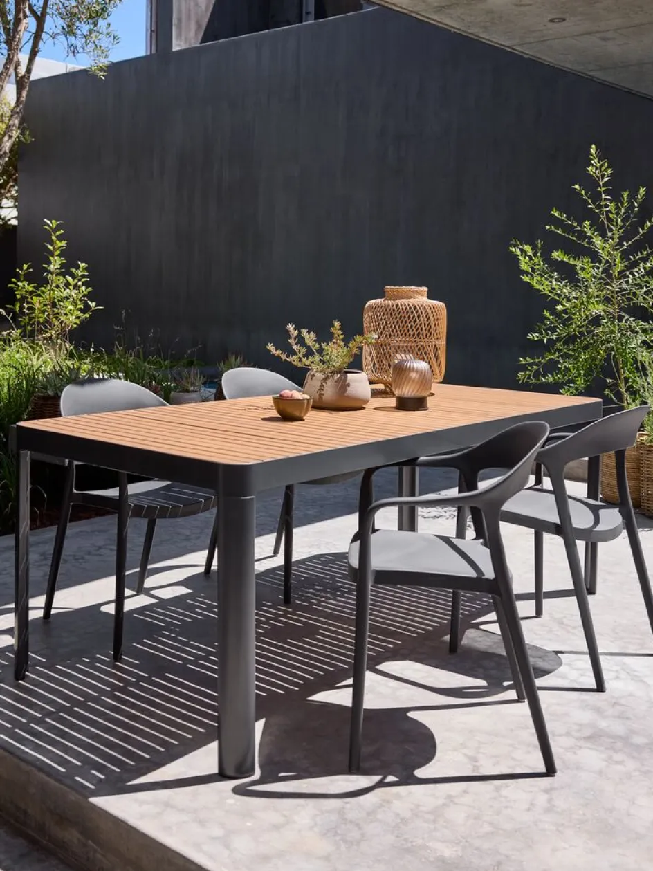 Outlet NANNESTADSilla apilable NANNESTAD gris oscuro Sillas De Jardín