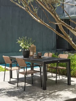 Outlet TYDAL + ORKANGERMesa TYDAL L208/272 negro + 4 sillas ORKANGER natural Conjuntos Mesa Y Sillas De Jardín